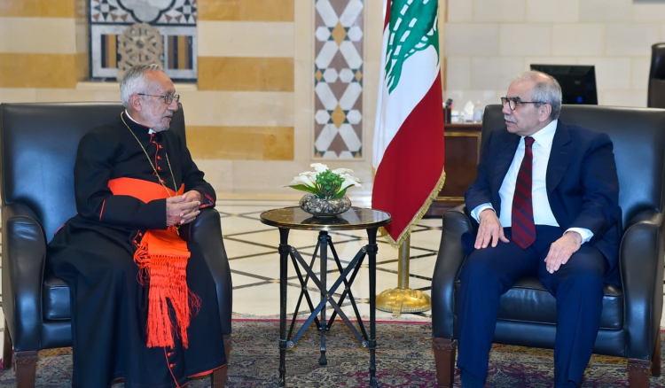 رئيس الحكومة بحث مع ميناسيان أوضاع الطائفة الأرمنية