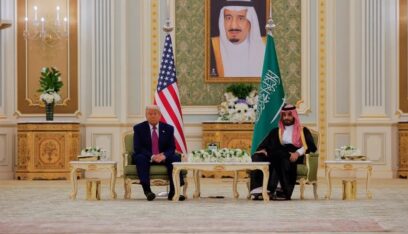 ولي العهد السعودي يبحث مع الرئيس الأميركي تطورات المنطقة