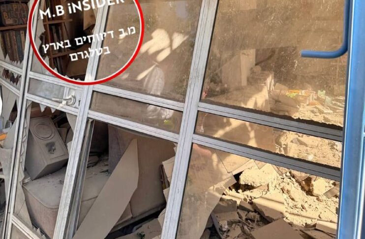 وسائل إعلام إسرائيلية: على ما يبدو إيران استهدفت بئر السبع قبل قليل بصاروخ يحمل عدة رؤوس صغيرة