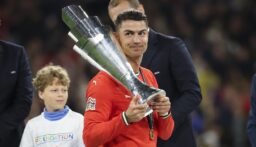 تقارير تكشف سر التأخر في إعلان تجديد عقد رونالدو مع النصر