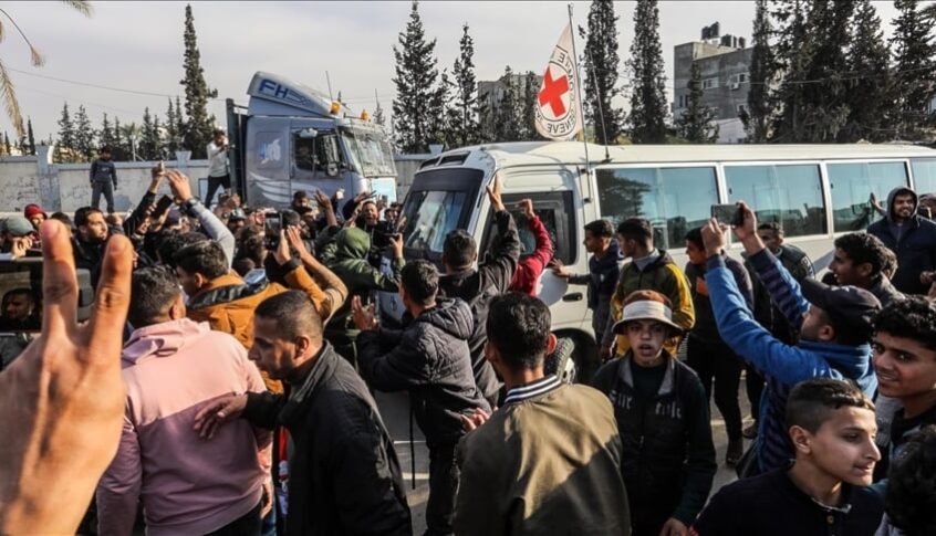 العدو الاسرائيلي يفرج عن 12 أسيراً من غزة