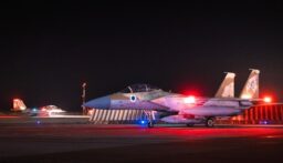 الجيش الإسرائيلي: حوالي 50 طائرة مقاتلة هاجمت بنى تحتية وأهداف مرتبطة بالبرنامج النووي الإيراني في طهران