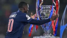 عثمان ديمبلي يتوج بجائزة أفضل لاعب في دوري أبطال أوروبا