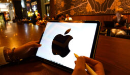 بالفيديو: أبرز ما حصلت عليه حواسيب آيباد مع iPadOS 26