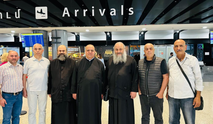 وصول المطرانين ابراهيم والصوري الى يريفان