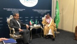 وزير الخارجية الإيراني يتلقي نظيره السعودي