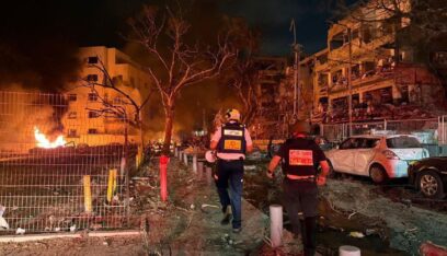 3 قتلى اسرائيليين و74 جريحا جراء دفعة القصف الصاروخي الإيراني الأخيرة