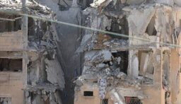 إعلام العدو:  انهيار مبنى واندلاع حريق في مجمع “الكريوت” الاستيطاني شمال حيفا جرّاء القصف الإيراني الأخير