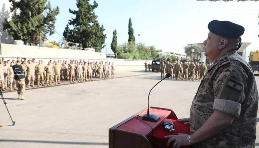 رئيس الأركان في الجيش يتفقد القوات البحرية