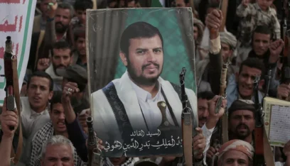 “أنصار الله” تحذّر الجميع: أي تصعيد ضدّ إيران سيجرّ المنطقة إلى هاوية الحرب