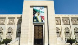 الخارجية الكويتية لمواطنيها في ايران: تواصلوا معنا أو مع السفارة لتسهيل العودة