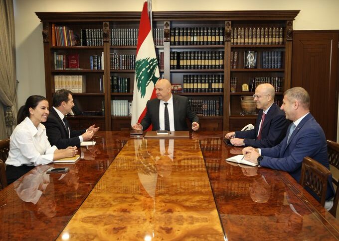 الرئيس عون تابع اوضاع الوزارات: للإسراع في انجاز الإجراءات التي توفر حاجات المواطنين وتسهل عليهم انجاز معاملاتهم
