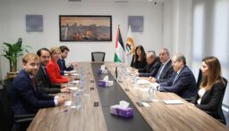 مباحثات فلسطينية فرنسية في رام الله لوقف حرب غزة والاعتراف بفلسطين