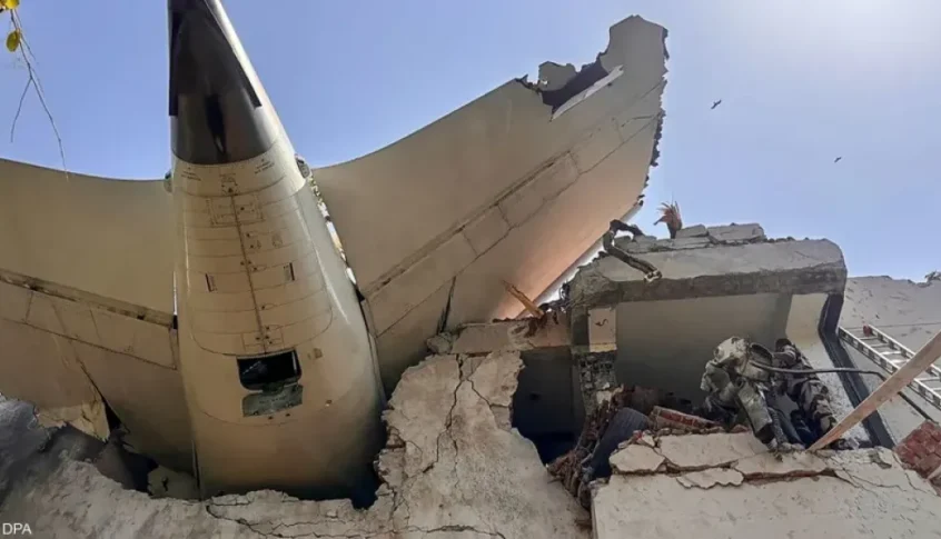 بعد حادث الطائرة الهندية.. أوامر بإقالة 3 مسؤولين