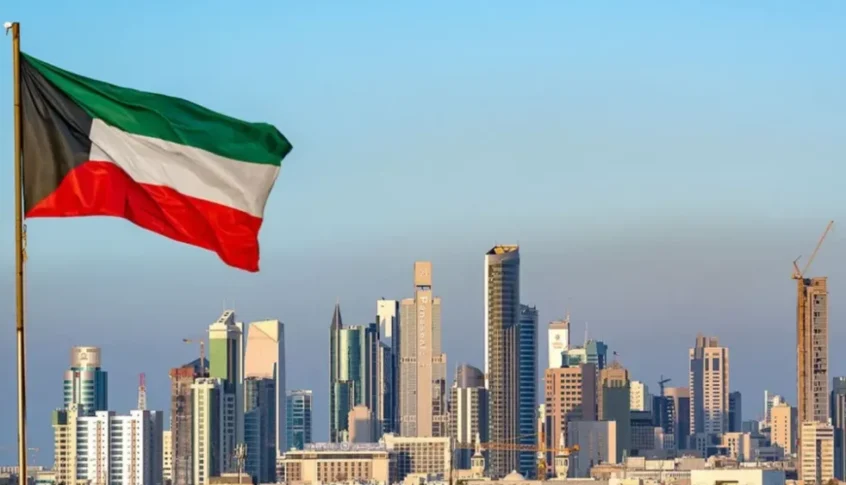 «لحماية رمزية علمها».. الكويت تحظر رفع أعلام الدول الأجنبية من دون ترخيص