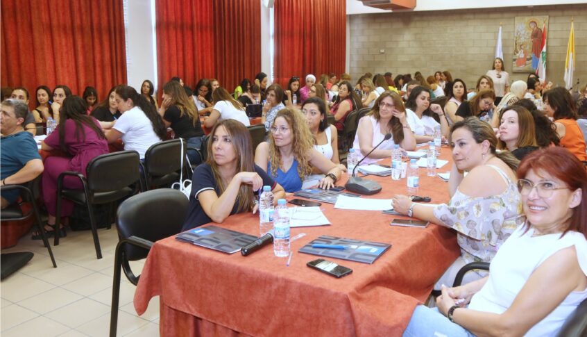 ورشة عمل تربوية في جامعة سيّدة اللويزة بعنوان: “مهارات التفكير سبيل لشخصيّة متكاملة عند المتعلّم”