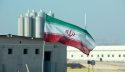 الموساد يصدر تحذيراً للإيرانيين
