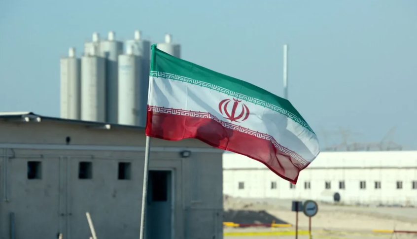 الموساد يصدر تحذيراً للإيرانيين