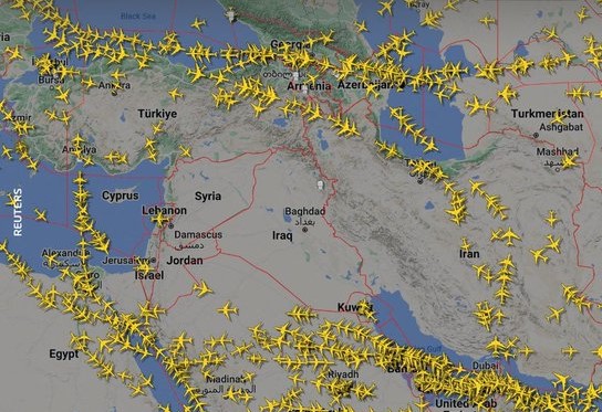 “نورنيوز”: إيران تسمح للرحلات الجوية الدولية العابرة بالتحليق فوق وسط البلاد وغربها