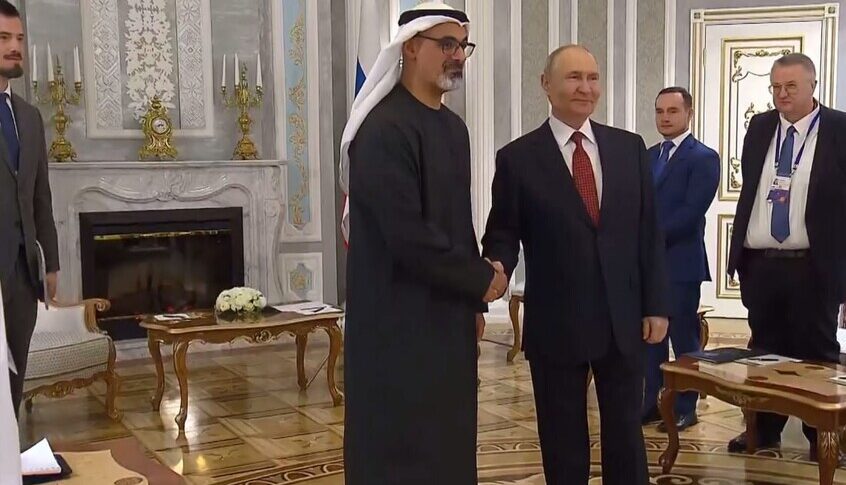 بوتين يلتقي ولي عهد أبوظبي في مينسك