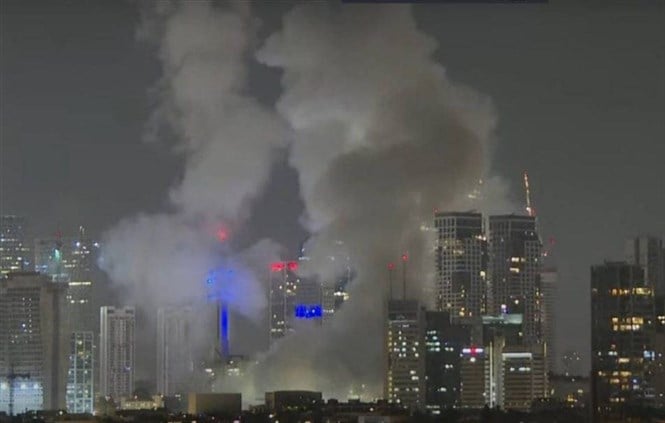 يديعوت أحرونوت: دفعة من عشرات الصواريخ الباليستية الإيرانية تتسبب بانطلاق صفارات الإنذار شمال ووسط إسرائيل