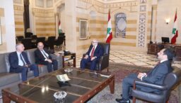 سلام عرض مع لودريان التطورات في ضوء استمرار الاعتداءات الإسرائيلية على لبنان