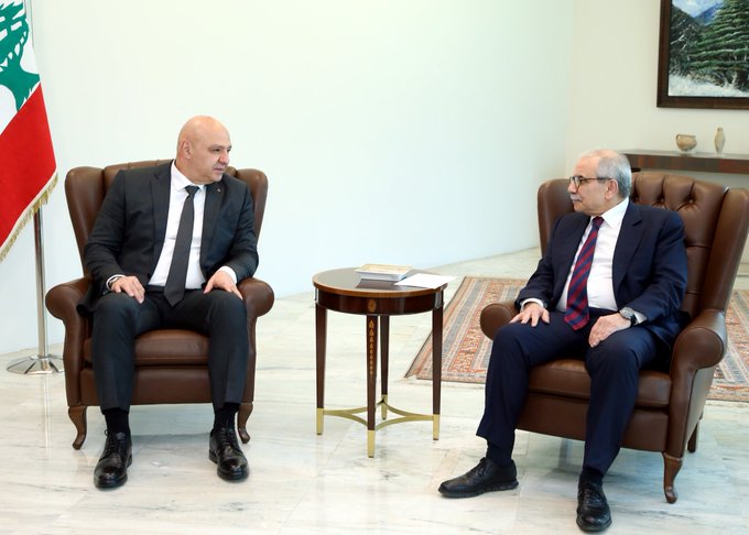 الرئيس عون بحث مع سلام التمديد لقوات اليونيفيل وموضوع التعيينات الإدارية والهيئات الناظمة وتفعيل عمل الإدارات الرسمية