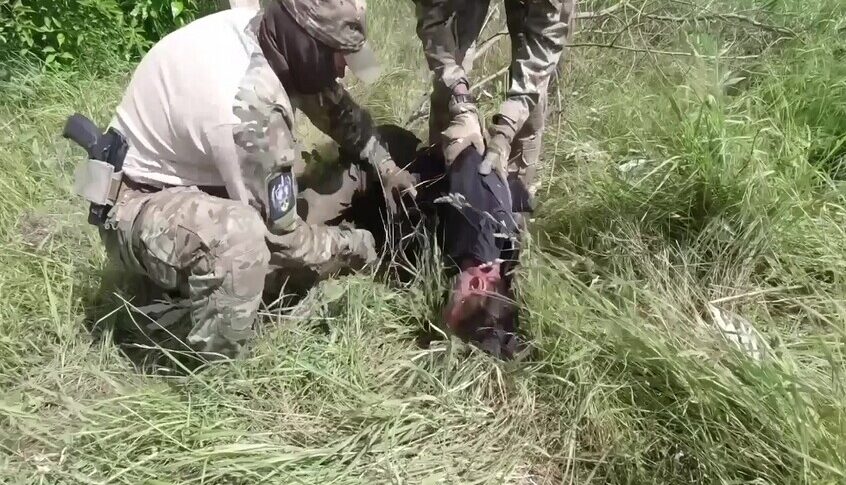 روسيا: اعتقال عميل جنّدته كييف لتصوير مواقع عسكرية في القرم