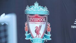 ليفربول يعلن رحيل حارسه رسمياً