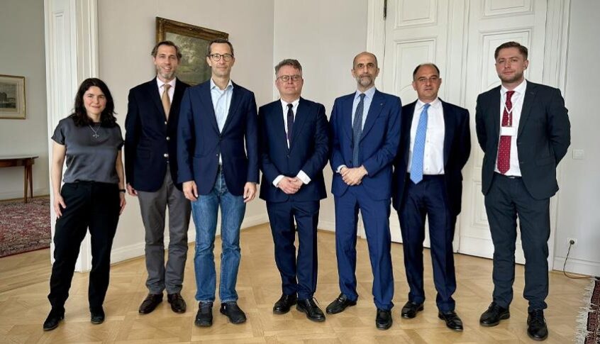 قبيل مفاوضات إسطنبول.. أوكرانيا تتباحث مع ألمانيا وإيطاليا وبريطانيا