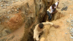 مصرع العشرات بانهيار منجم ذهب في السودان