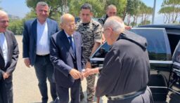 الرئيس ميشال عون زار دير القلعة: كنتم طوال هذه المسيرة شهوداً على قساوة التحديات وصلابة المواجهة وشركاء في النضال