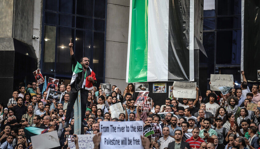 مصر.. نقابة الصحافيين تتبرأ من عماد الدين أديب.. والسبب؟