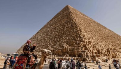 اكتشاف نقوش هيروغليفية في هرم خوفو ستُغيّر تاريخ مصر القديمة