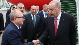 أردوغان يصل أذربيجان للمشاركة في قمة منظمة التعاون الاقتصادي