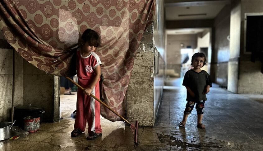 “الأونروا”: حياة أطفال غزة موسومة بالحرب والدمار