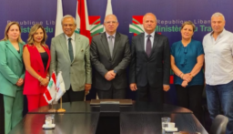 المدير العام لمصرف الإسكان زار وزير العمل واتفاق على توقيع مذكرة تفاهم حول الربط الإلكتروني