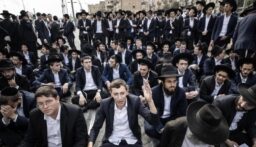 رئيس أركان العدو الإسرائيلي لعناصر الحريديم: أنتم دليل أنه لا تعارض بين حياة الحريديم والجيش