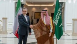 وزير الخارجية السعودي يتلقى رسالة خطية من نظيره الإيراني