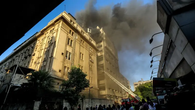 رئيس وزراء مصر: سنترال رمسيس خارج الخدمة.. والاتصالات بدأت تعود