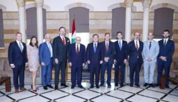 سلام التقى وفدًا من وزارة الخزانة الأميركية: ملتزمون باستكمال مسيرة الاصلاح سلام التقى وفدًا من وزارة الخزانة الأميركية: ملتزمون باستكمال مسيرة الاصلاح