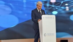 وزير الصناعة من مؤتمر يونيدو في الرياض: نفتح أبوابا واسعة للاستثمار في خمس مجموعات