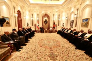 الرئيس عون اختتم زيارته الى سلطنة عمان السلطنة ولبنان يتطلّعان إلى تحقيق شراكة استراتيجية