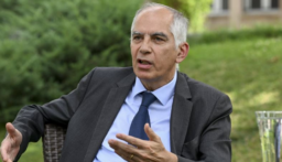 ماغرو: توقيع إتفاق التنقيب عن الغاز في الرقعة 8 مع إئتلاف شركات “توتال إينيرجيز” و”إيني” و”قطر للطاقة” خبر سار للبنان ماغرو: توقيع إتفاق التنقيب عن الغاز في الرقعة 8 مع إئتلاف شركات “توتال إينيرجيز” و”إيني” و”قطر للطاقة” خبر سار للبنان