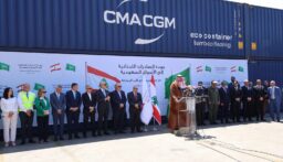 من مرفأ بيروت إلى قلب المملكة انطلاق أول شحنة من الصادرات اللبنانية بعد قرار رفع الحظر