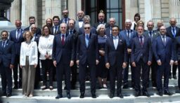 أردوغان يدعو الناتو لإنشاء شبكة أمن ودفاع “من تكساس إلى أنقرة”
