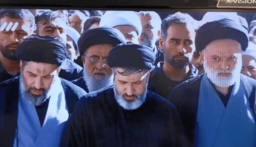 الظهور العلني الأول.. أبناء خامنئي يظهرون بجنازة والدهم