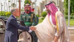 ولي العهد السعودي يستقبل رئيس الوزراء الكندي في جدة