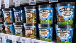 قاض يضيق نطاق دعوى “Ben & Jerry’s” القضائية ضد “Unilever”