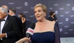 جولي أندروز تعلن اعتزال التمثيل وتغيب عن “3 The Princess Diaries”